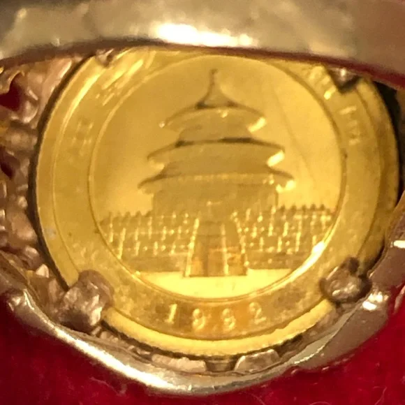 Beautiful, Collector’s Item You Can Show Off!! 1992 Solid Gold Panda Coin Ring!! - Picture 6 of 6